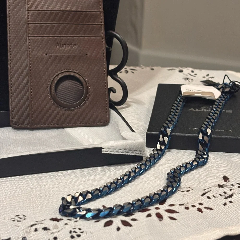 Men's Chain & Boxed Leather Wallet - Picture 4 of 13